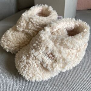 Ugg baby booties
